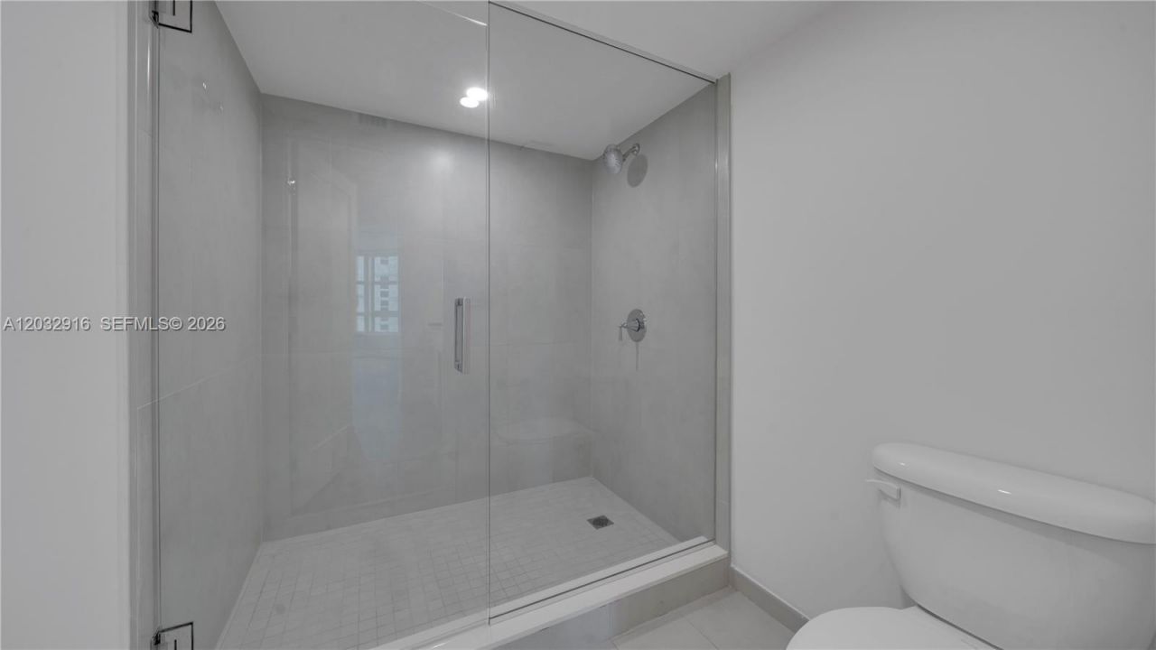 555 NE 34th St , Unit 2607, Miami, FL 33137 Photo