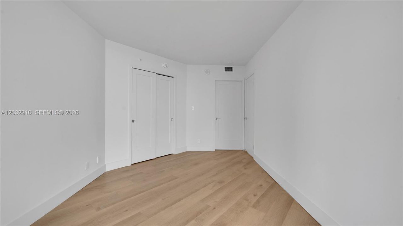 555 NE 34th St , Unit 2607, Miami, FL 33137 Photo