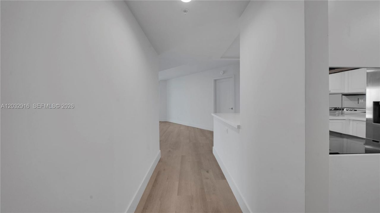 555 NE 34th St , Unit 2607, Miami, FL 33137 Photo