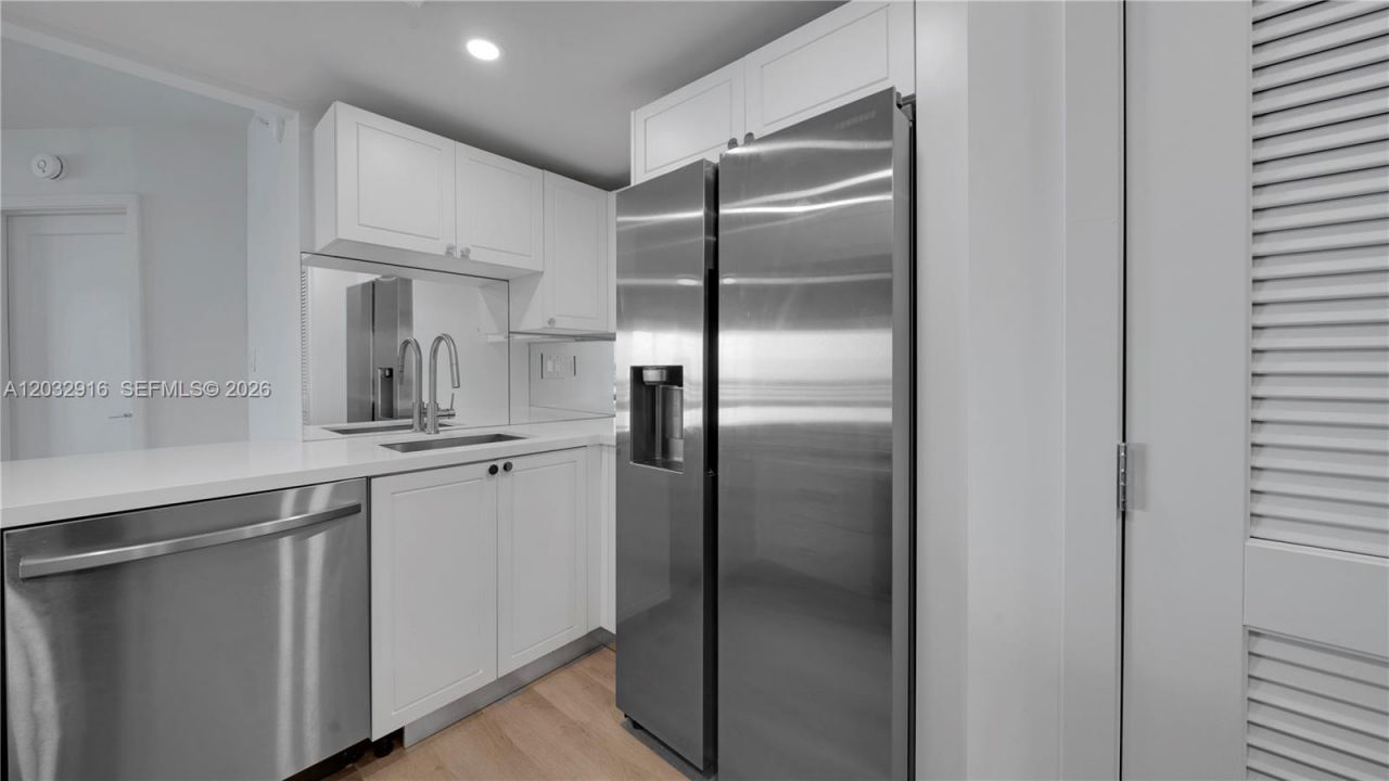555 NE 34th St , Unit 2607, Miami, FL 33137 Photo
