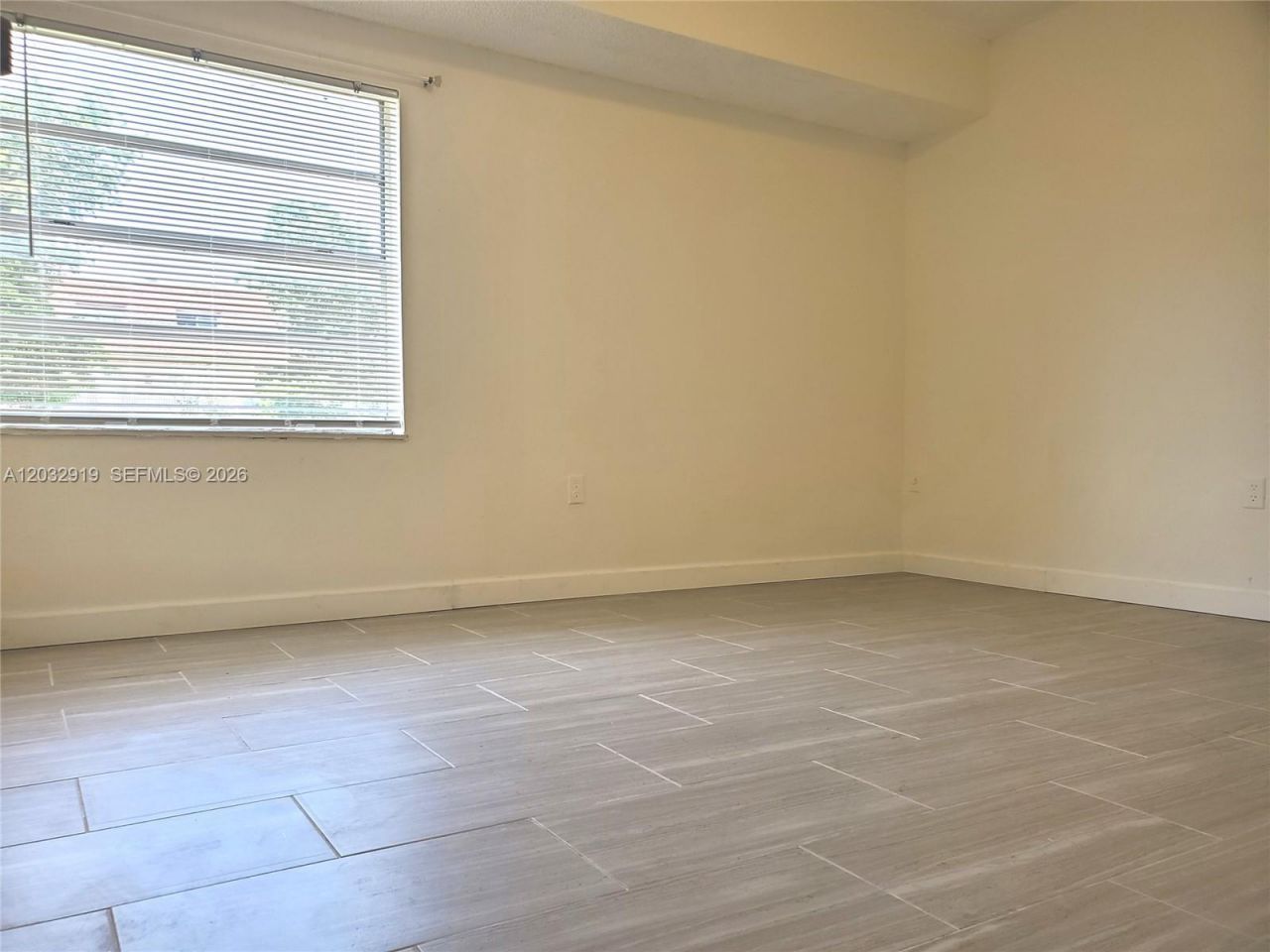 250 NW 107th Ave , Unit 106, Miami, FL 33172 Photo