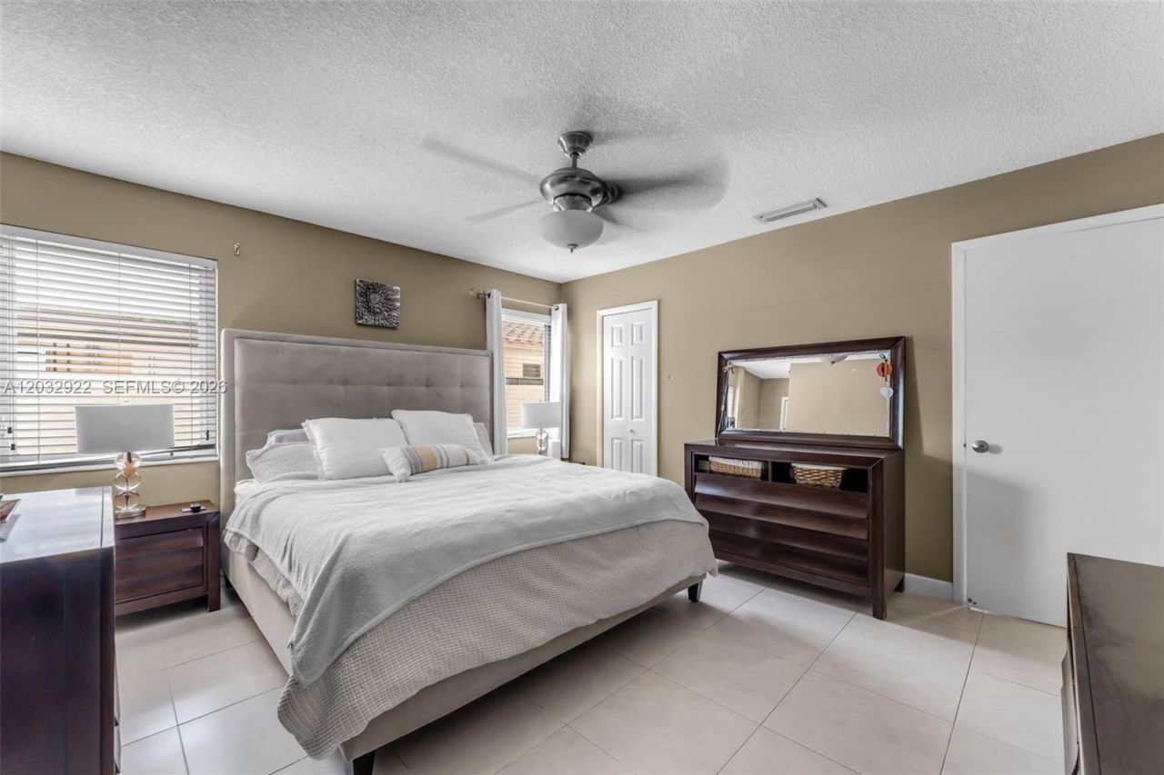 14061 SW 39th St , Miami, FL 33175 Photo