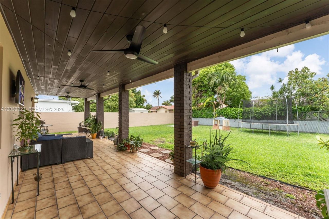 14061 SW 39th St , Miami, FL 33175 Photo