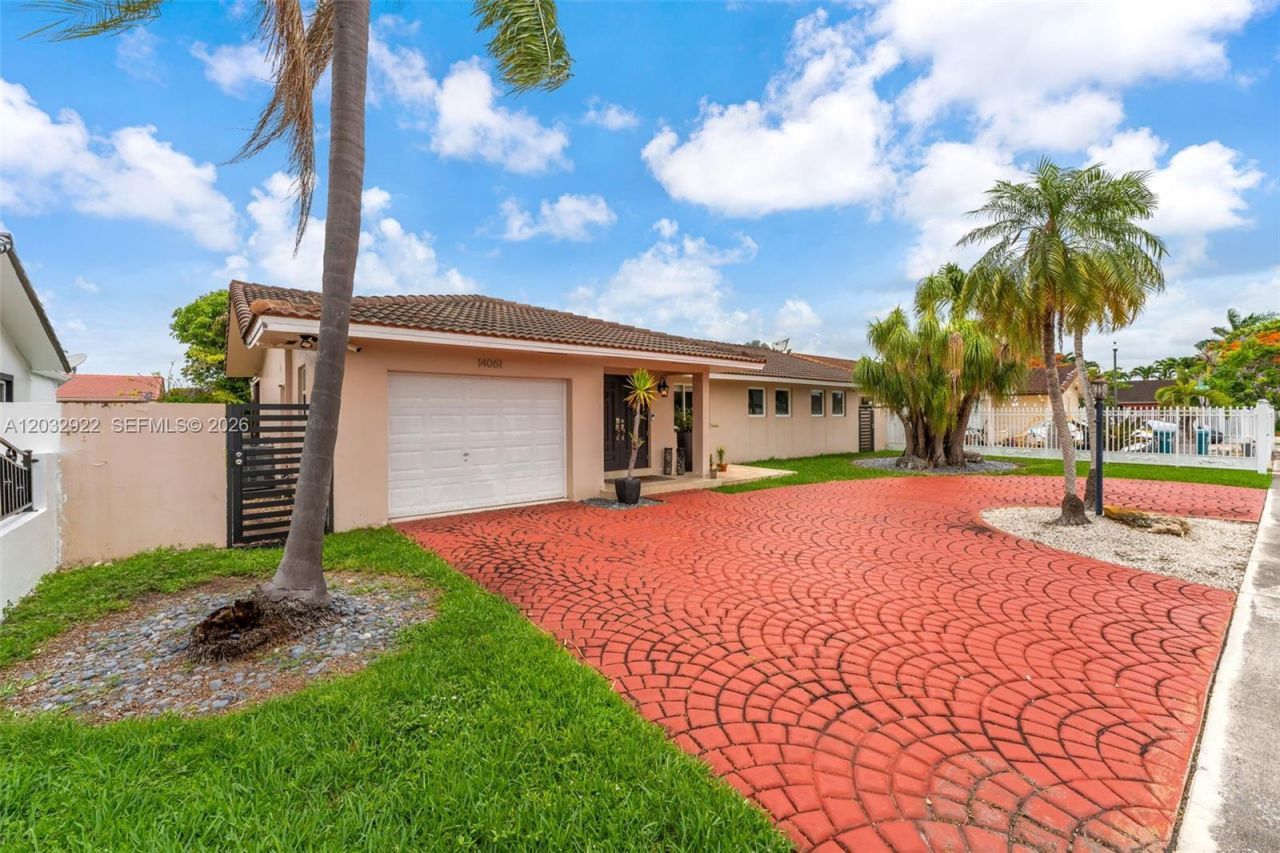 14061 SW 39th St , Miami, FL 33175 Photo