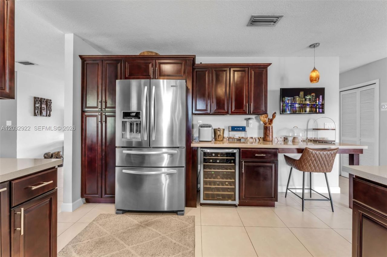 14061 SW 39th St , Miami, FL 33175 Photo