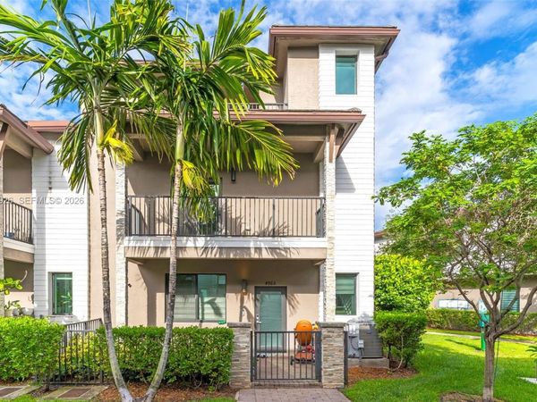 4963 NW 83rd Path , Unit 4963, Doral, FL 33166