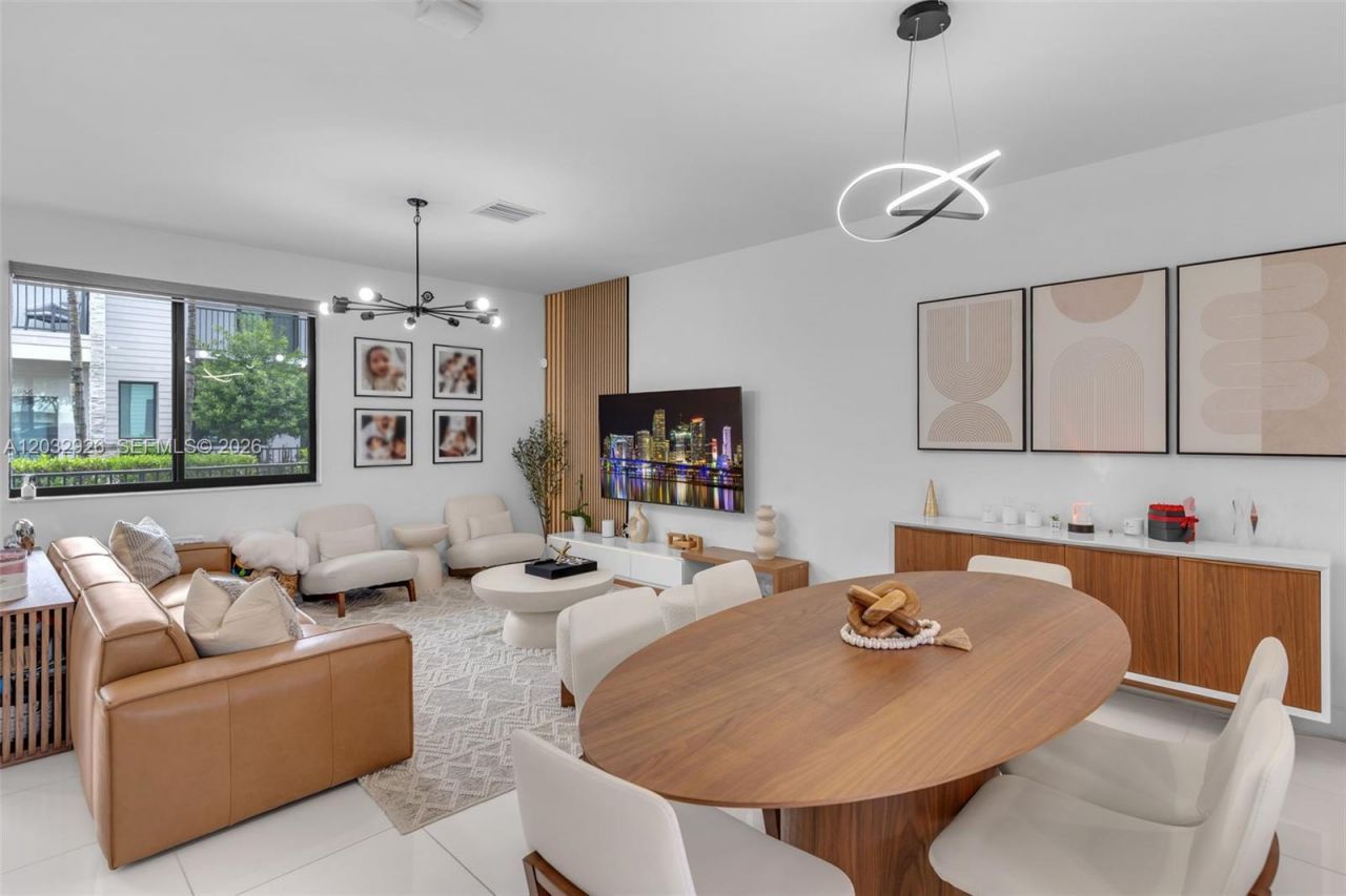 4963 NW 83rd Path , Unit 4963, Doral, FL 33166 Photo