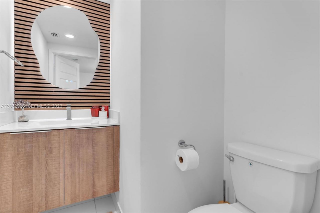4963 NW 83rd Path , Unit 4963, Doral, FL 33166 Photo