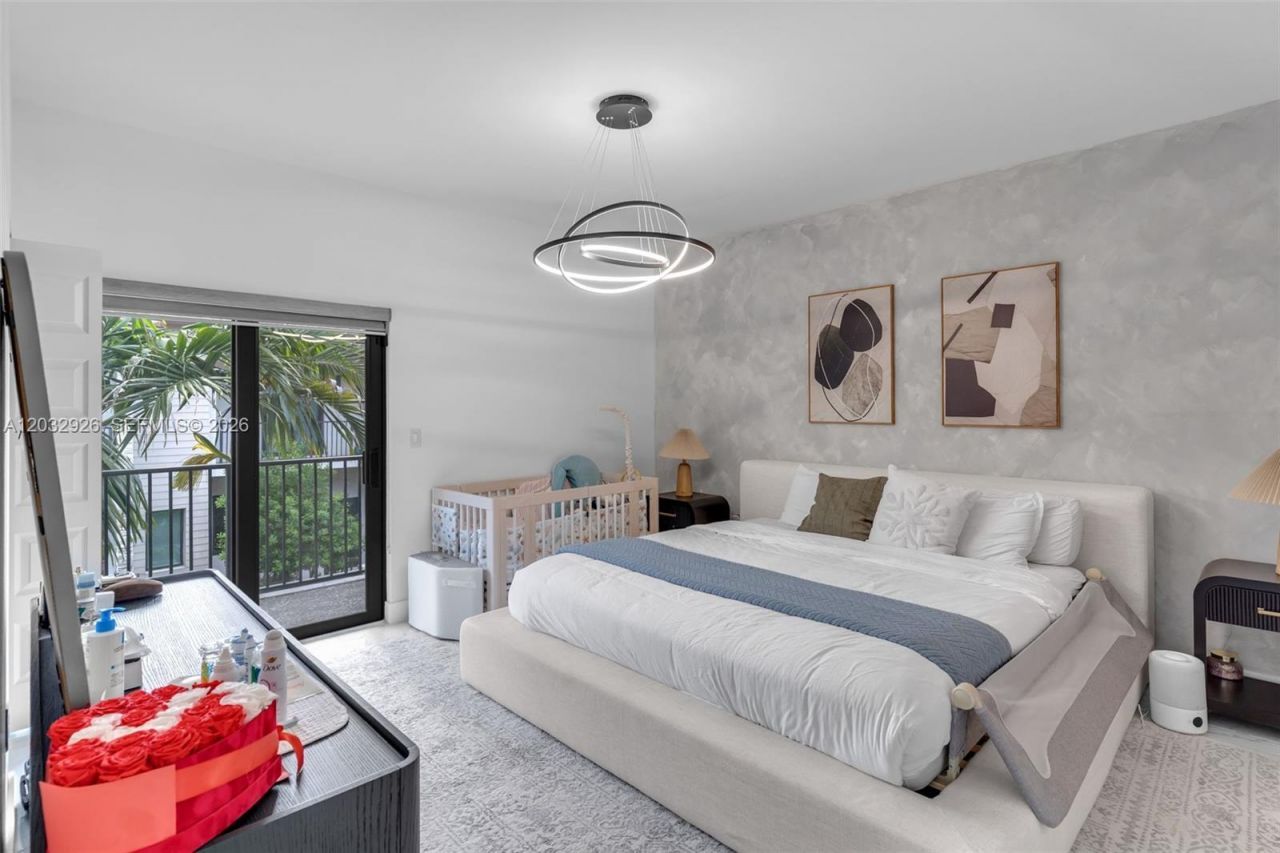 4963 NW 83rd Path , Unit 4963, Doral, FL 33166 Photo