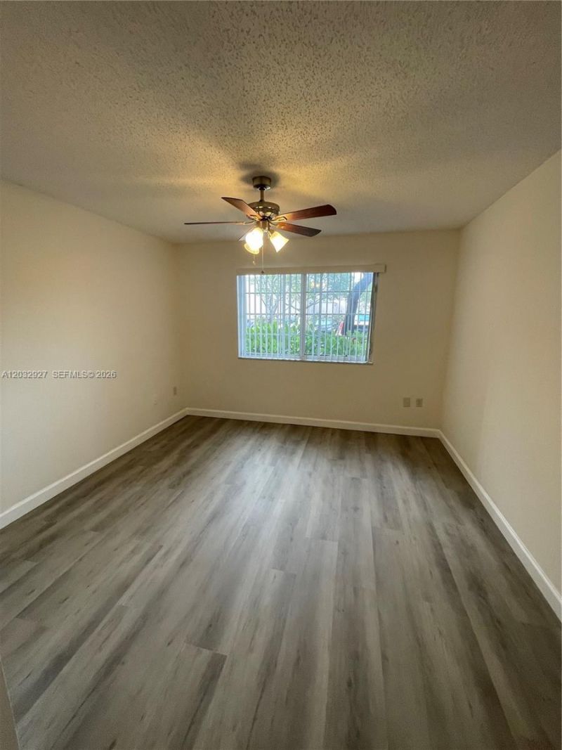 4155 N Haverhill Rd, Unit 1402, West Palm Beach, FL 33417 Photo