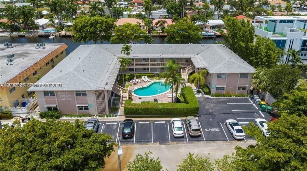 2701 NE 1st St , Unit 203, Pompano Beach, FL 33062 Photo