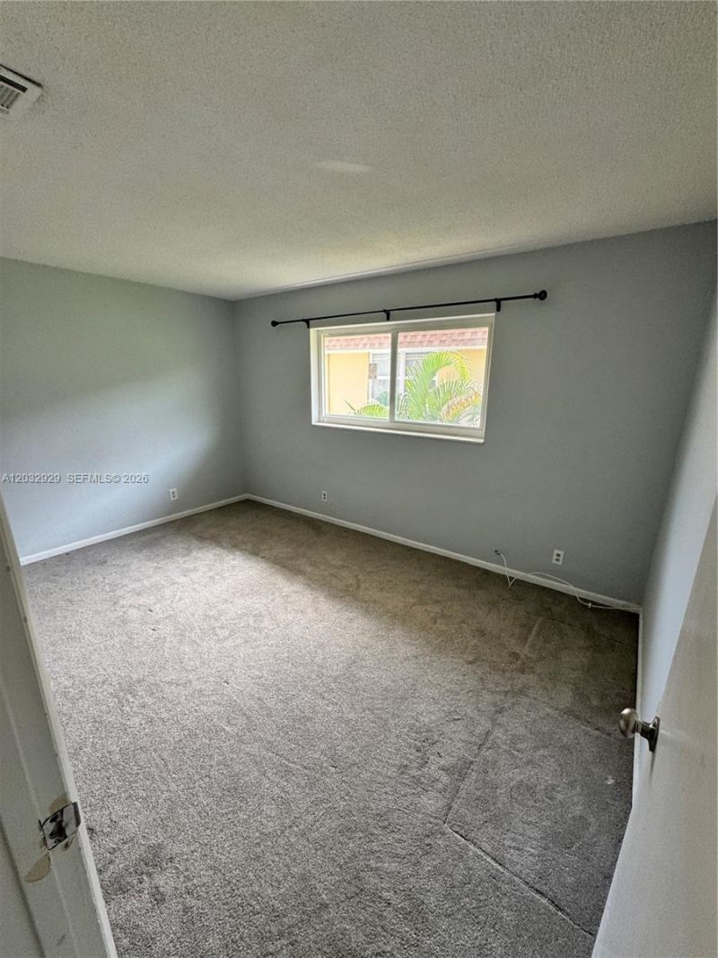 2701 NE 1st St , Unit 203, Pompano Beach, FL 33062 Photo