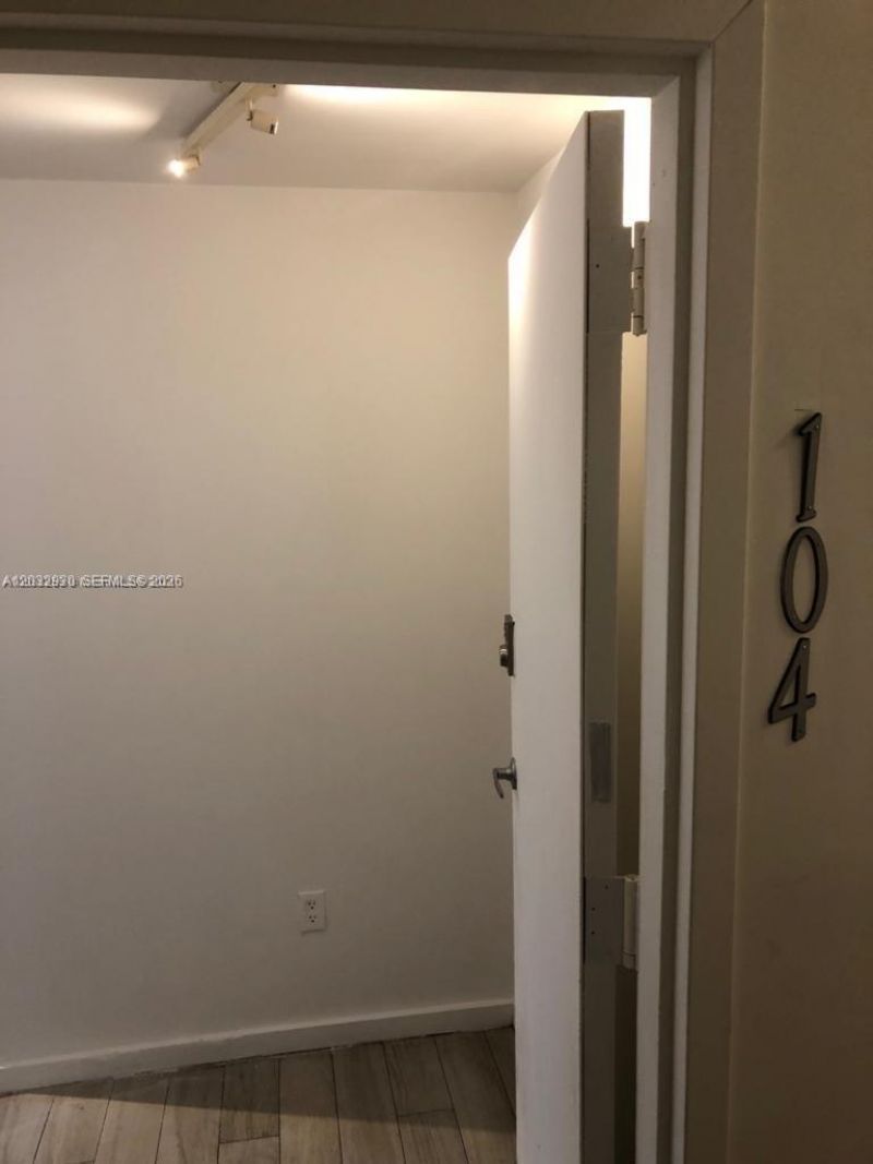 1450 Meridian Ave , Unit 104, Miami Beach, FL 33139 Photo