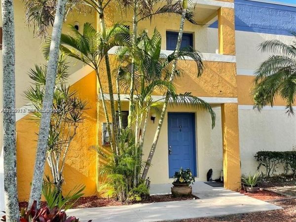 183 Lakeview Dr , Unit 103, Weston, FL 33326