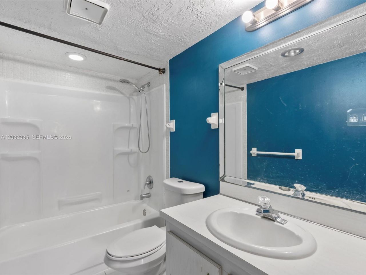 4172 Inverrary Dr , Unit 306, Lauderhill, FL 33319 Photo