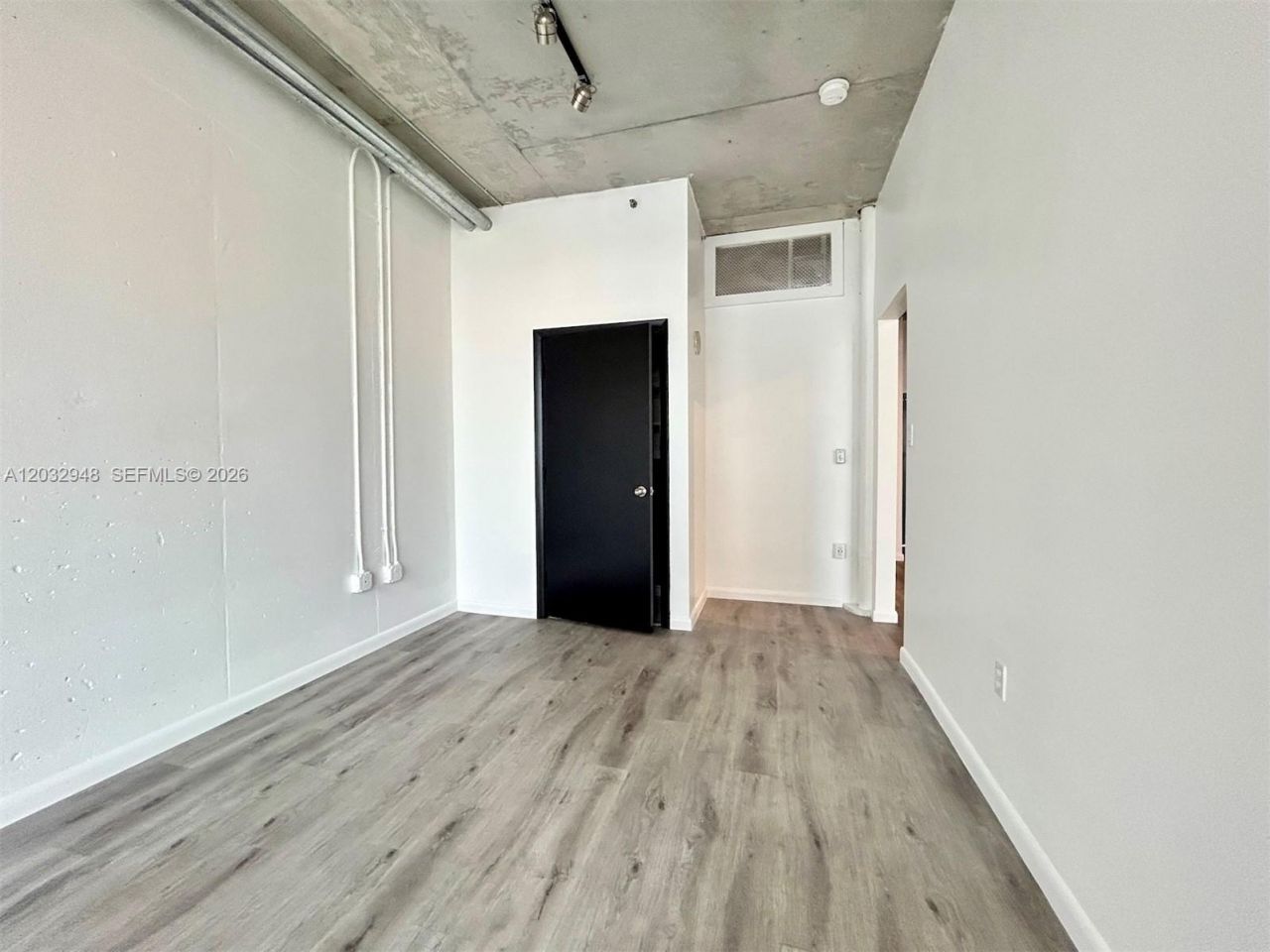 444 NE 30th St, Unit 707, Miami, FL 33137 Photo