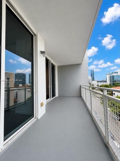 444 NE 30th St, Unit 707, Miami, FL 33137 Photo