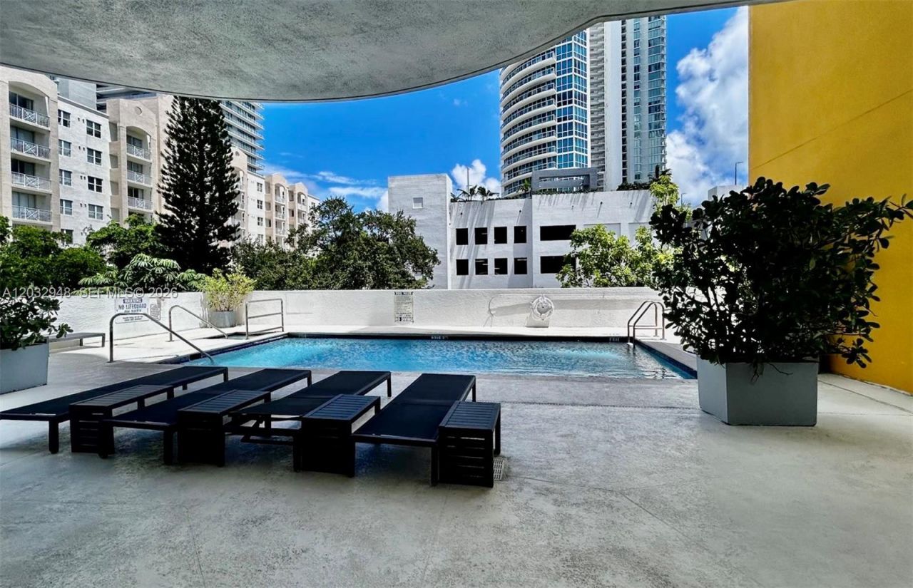444 NE 30th St, Unit 707, Miami, FL 33137 Photo