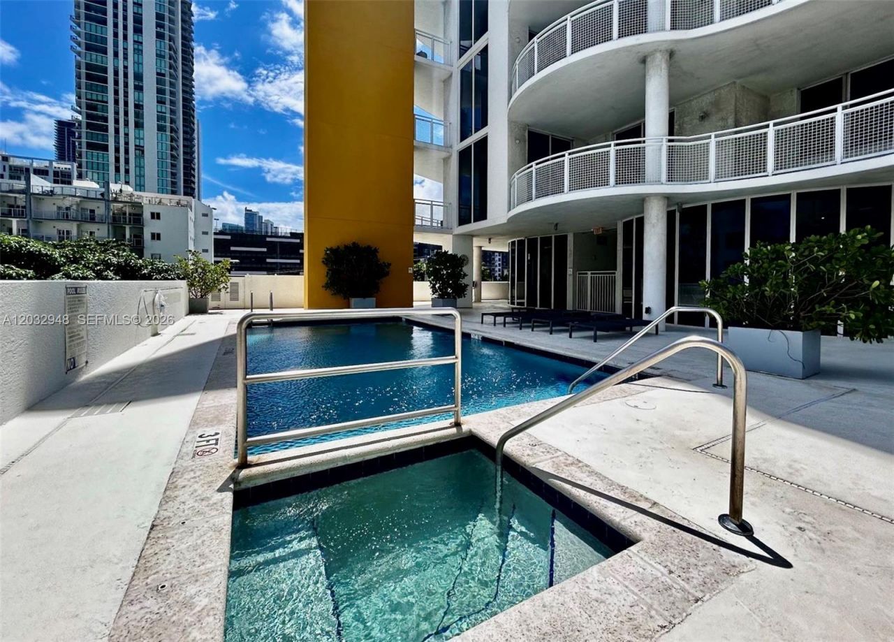 444 NE 30th St, Unit 707, Miami, FL 33137 Photo