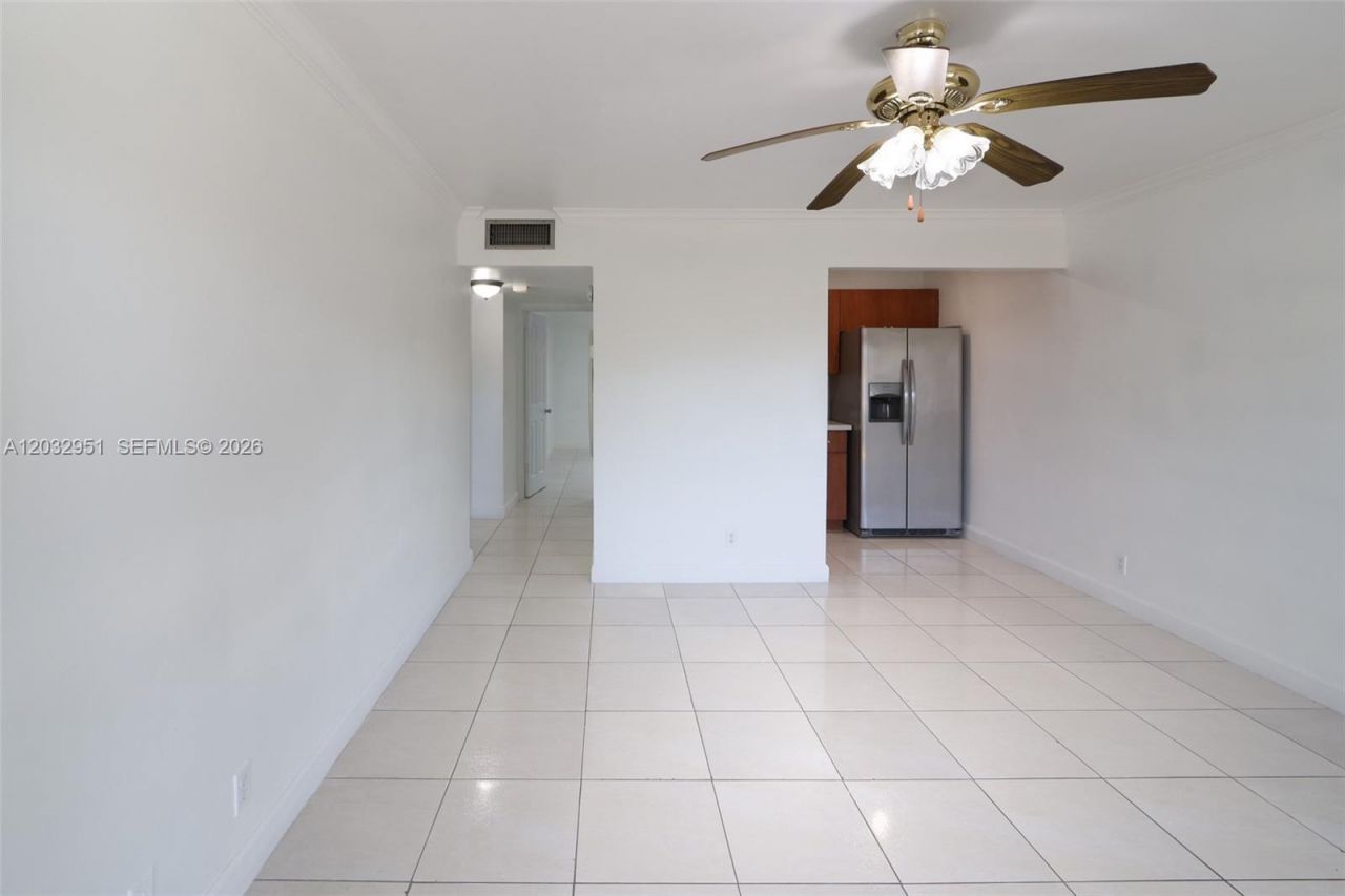 11195 SW 1st St, Unit 119, Miami, FL 33174 Photo