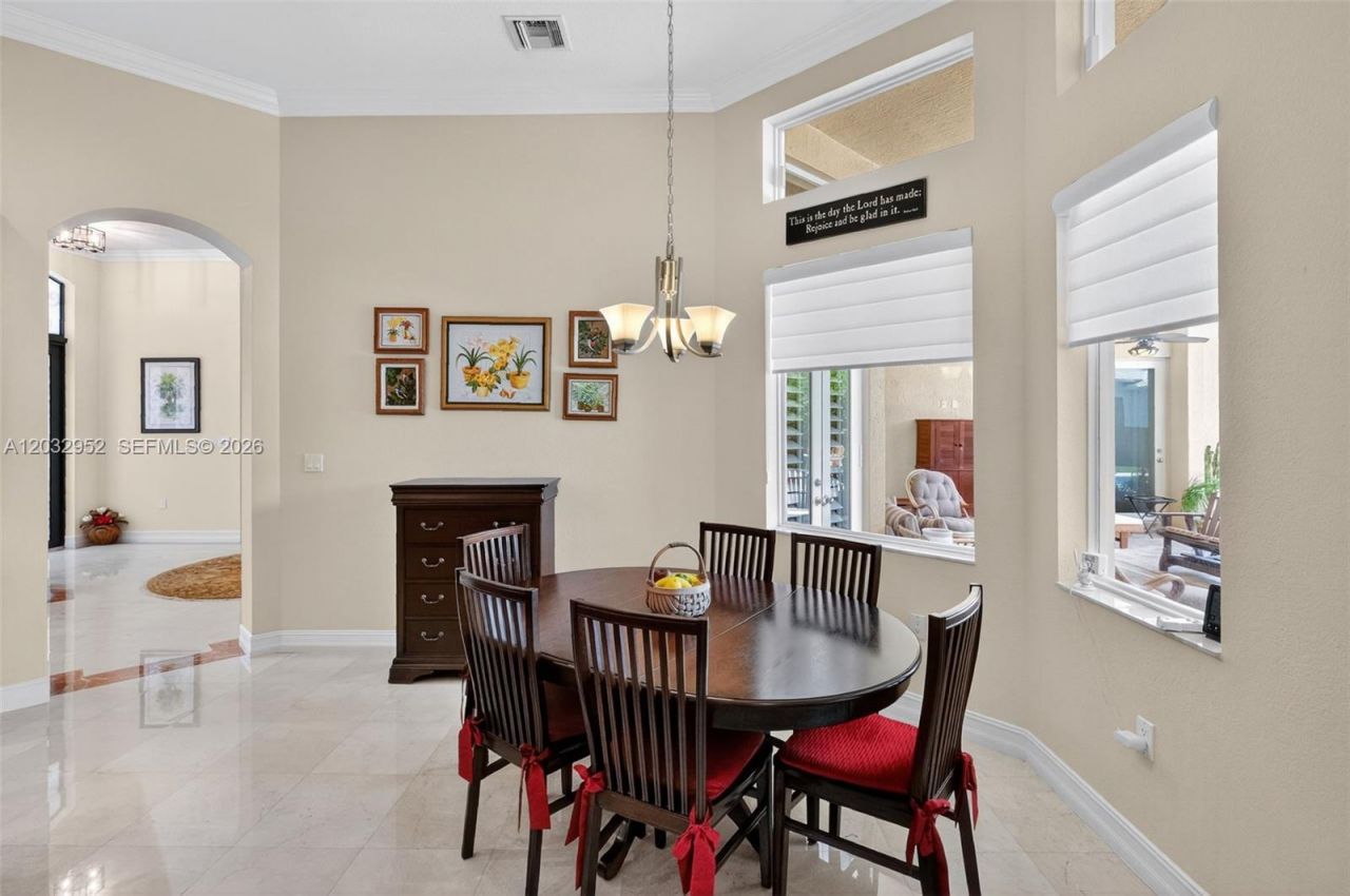 8920 SW 162nd Ter, Palmetto Bay, FL 33157 Photo