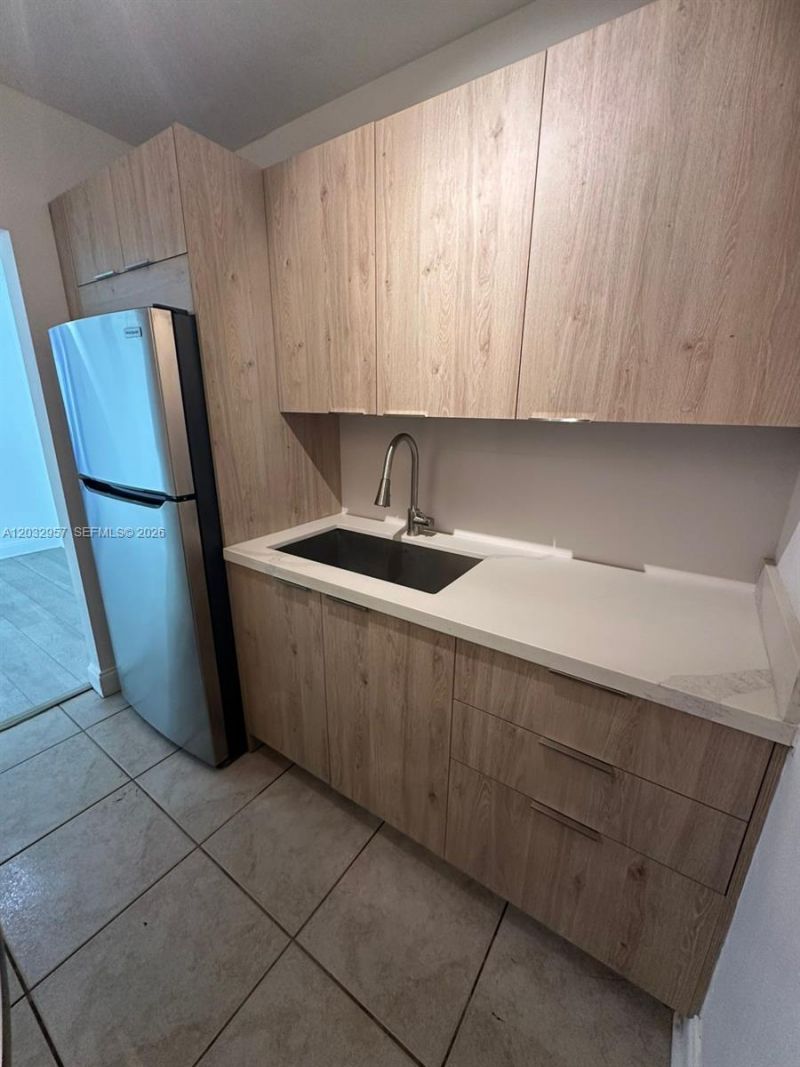 2008 N Jackson St , Unit B4, Hollywood, FL 33020 Photo