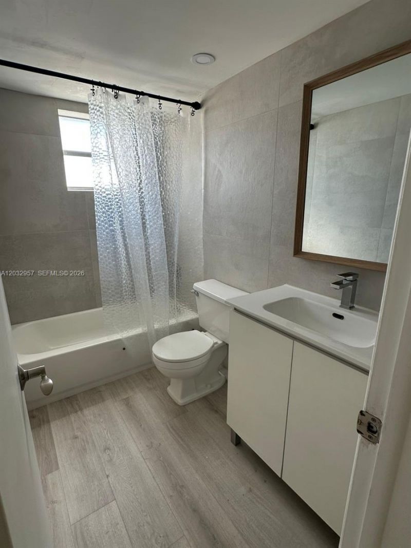 2008 N Jackson St , Unit B4, Hollywood, FL 33020 Photo