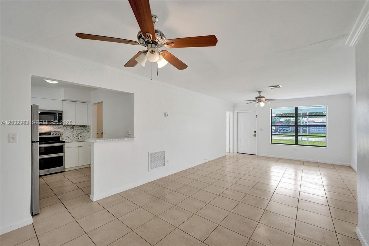 1140 N 74th Way, Hollywood, FL 33024 Photo