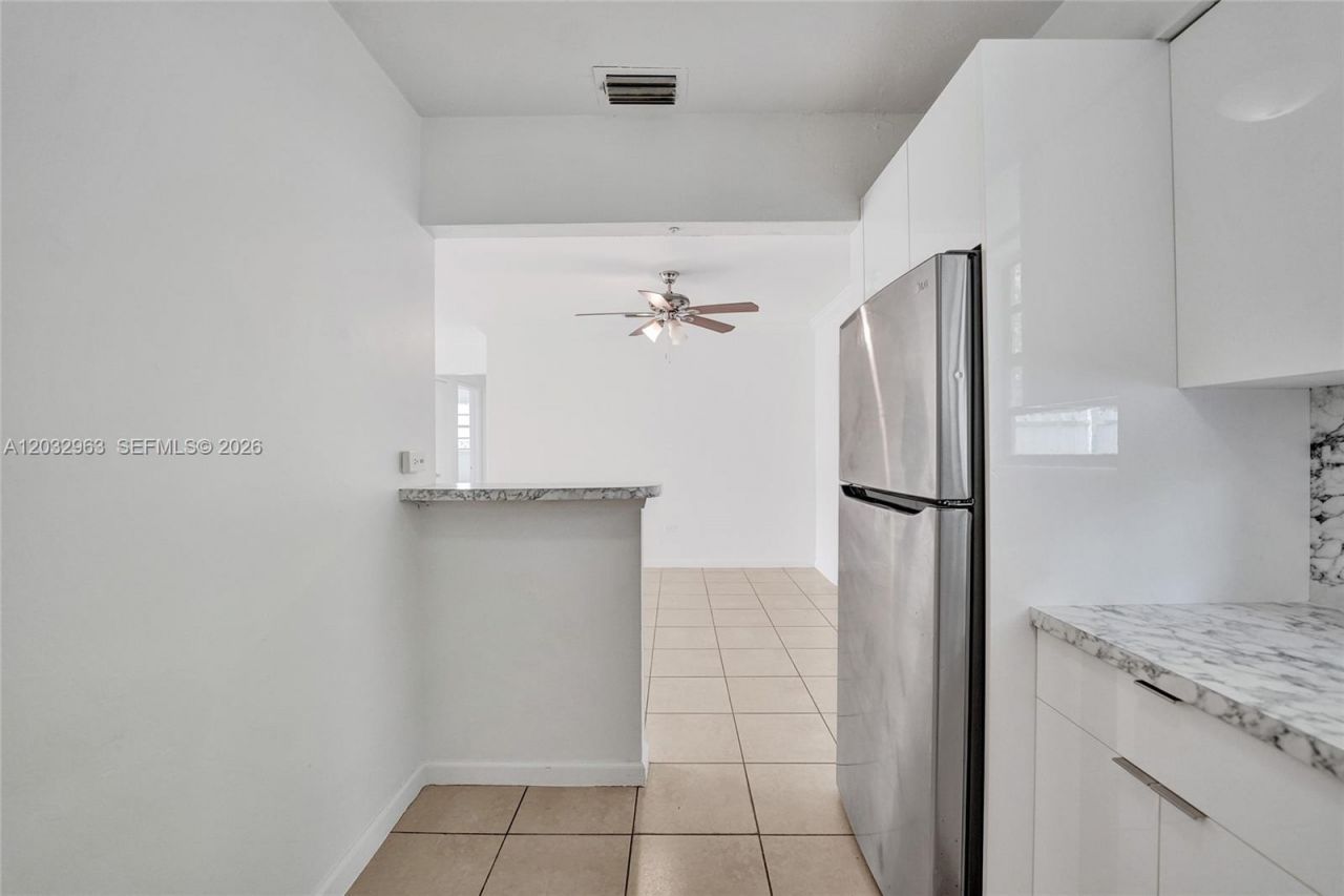 1140 N 74th Way, Hollywood, FL 33024 Photo