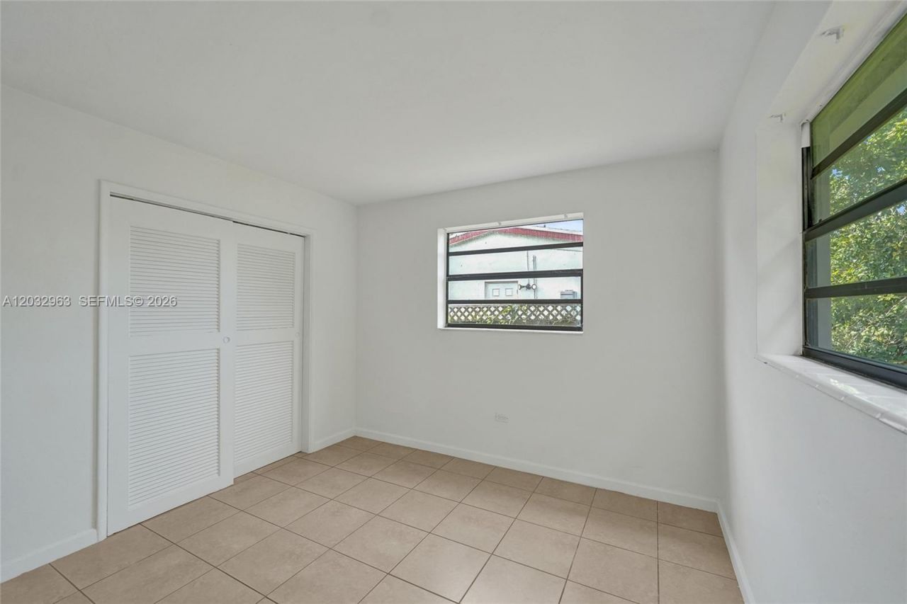1140 N 74th Way, Hollywood, FL 33024 Photo