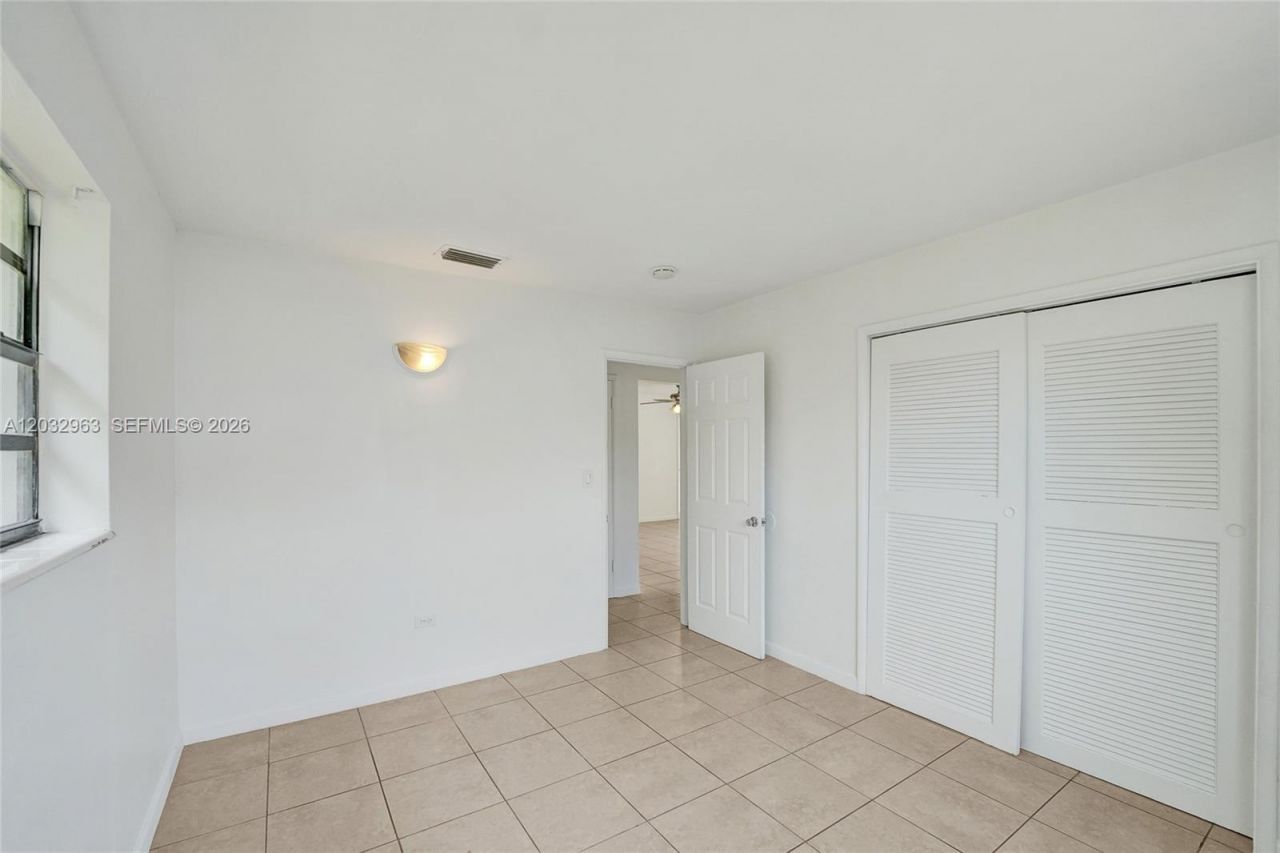 1140 N 74th Way, Hollywood, FL 33024 Photo
