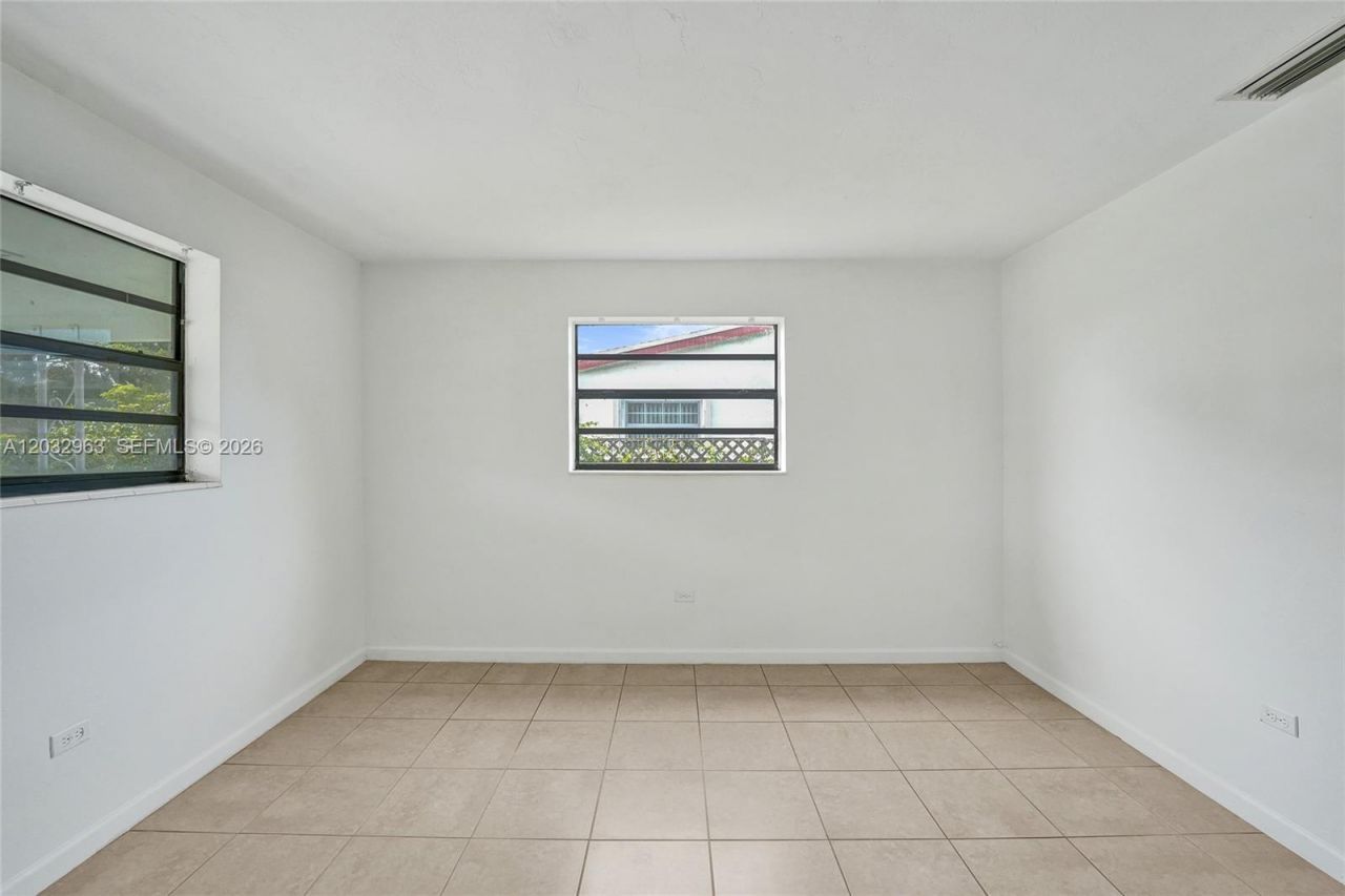 1140 N 74th Way, Hollywood, FL 33024 Photo