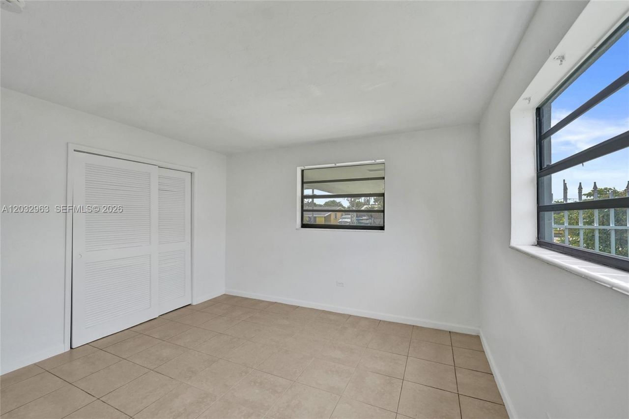 1140 N 74th Way, Hollywood, FL 33024 Photo