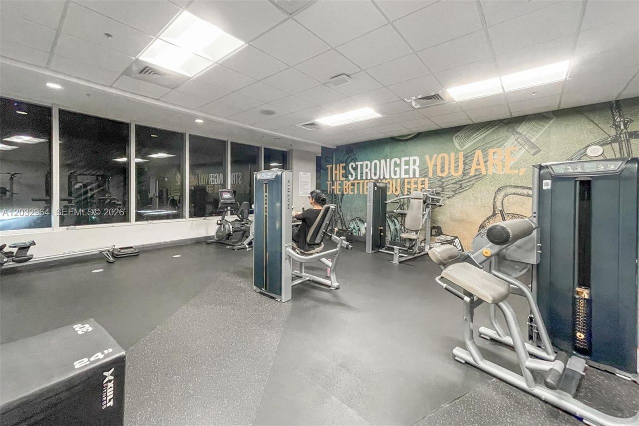 1750 N Bayshore Dr , Unit 2402, Miami, FL 33132 Photo