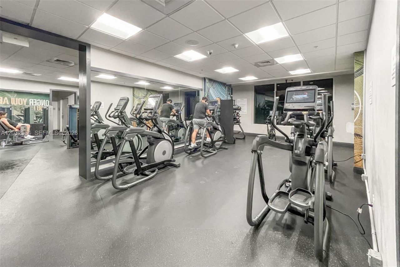 1750 N Bayshore Dr , Unit 2402, Miami, FL 33132 Photo