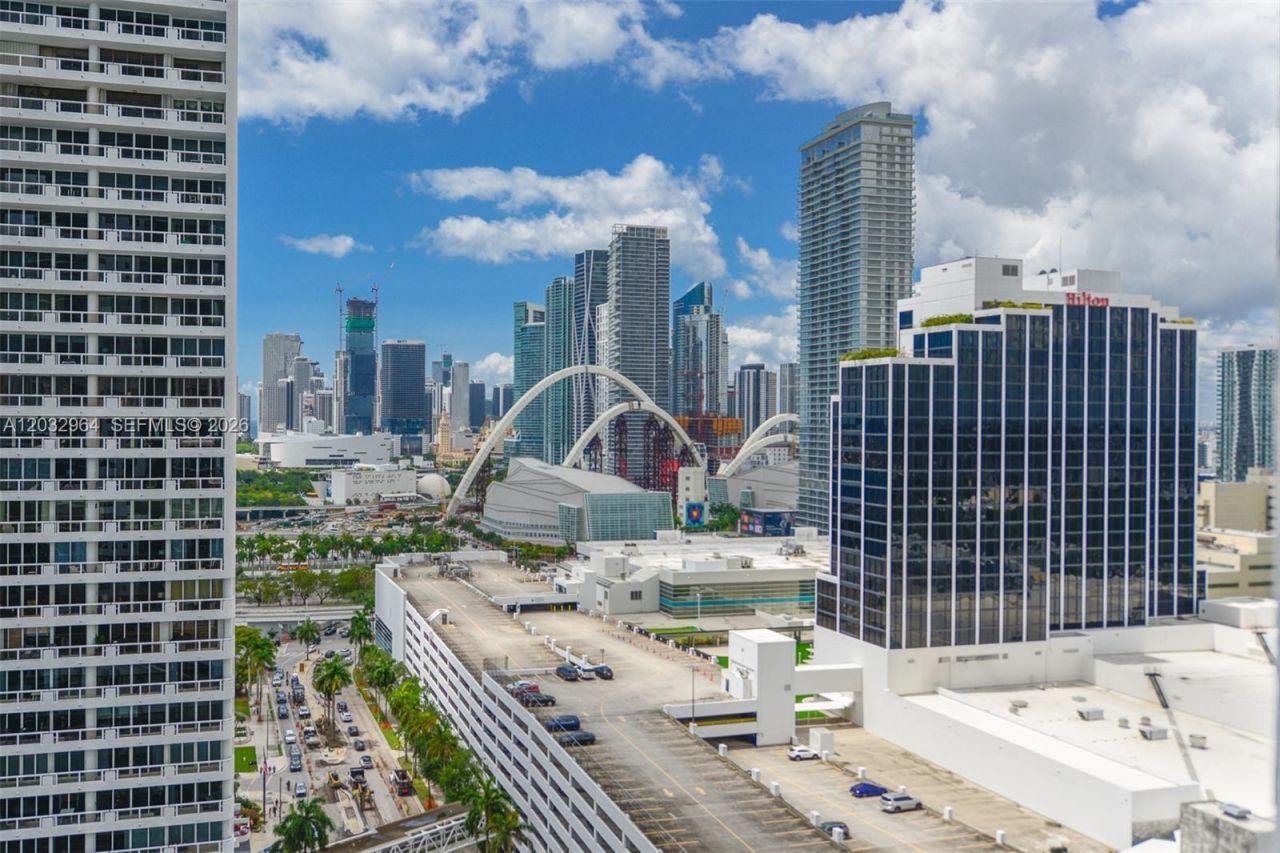 1750 N Bayshore Dr , Unit 2402, Miami, FL 33132 Photo
