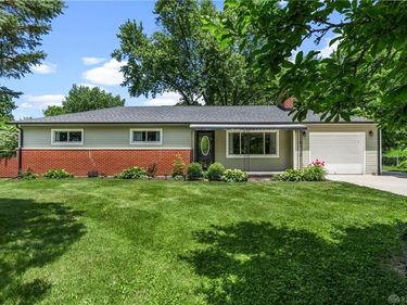 6978 Southern Vista Drive, Enon Vlg, OH 45323