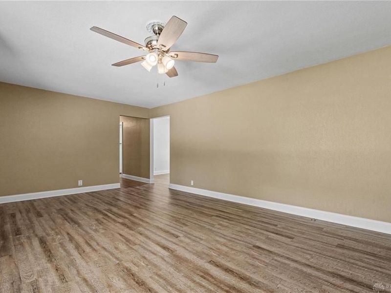 6978 Southern Vista Drive, Enon Vlg, OH 45323 Photo 11