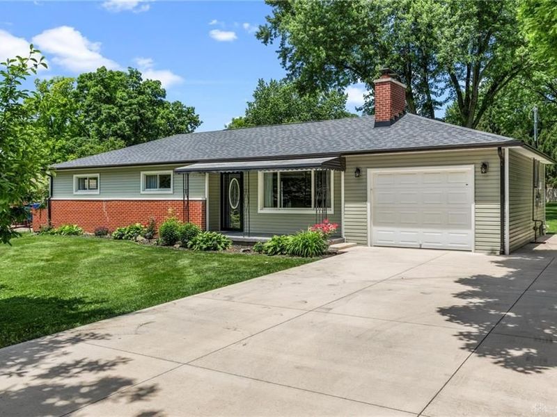 6978 Southern Vista Drive, Enon Vlg, OH 45323 Photo 2