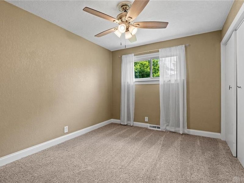 6978 Southern Vista Drive, Enon Vlg, OH 45323 Photo 21