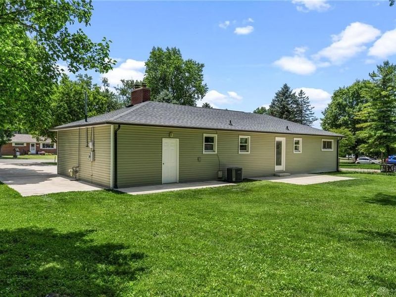 6978 Southern Vista Drive, Enon Vlg, OH 45323 Photo 29