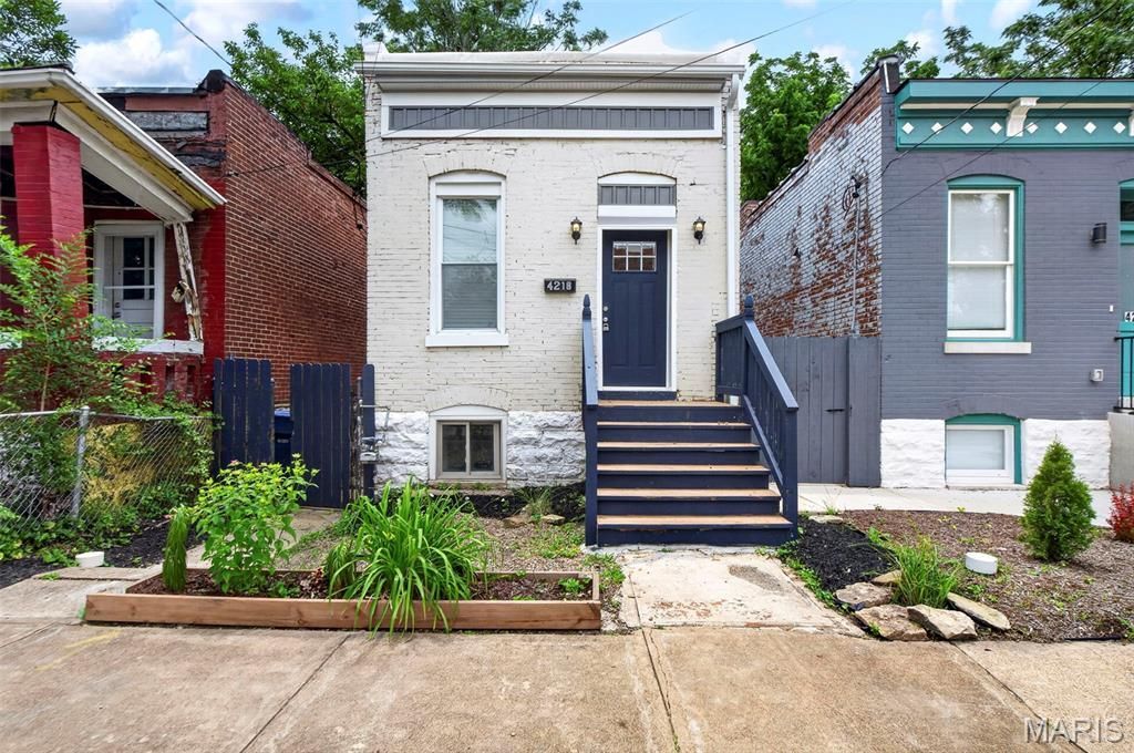 4218 Vista Avenue, Saint Louis, MO 63110 Main Photo