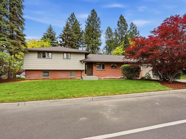 208 W Cascade Way, Spokane, WA 99208