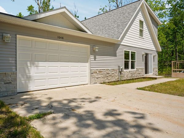 1048 Arrowhead Trail, Gaylord, MI 49735