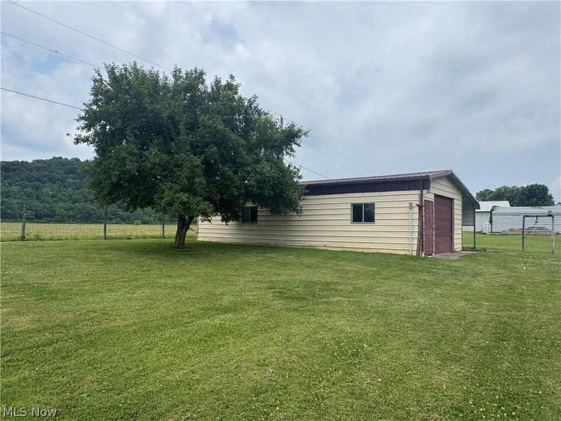 7885 Old River, Philo, OH 43771 Photo 10