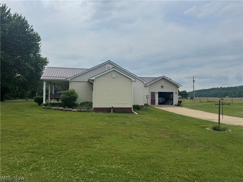 7885 Old River, Philo, OH 43771 Photo 4