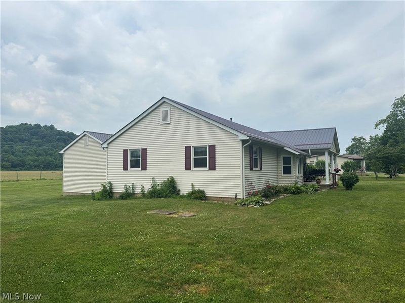 7885 Old River, Philo, OH 43771 Photo 5