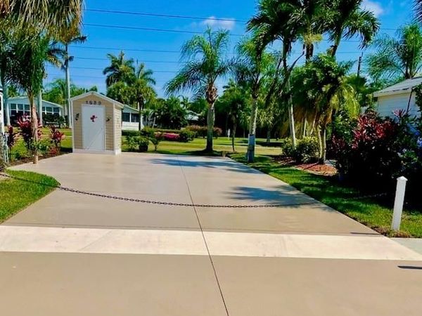 1639 Diamond Lake CIR , NAPLES, FL 34114