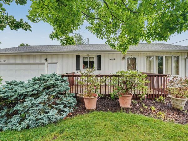 4403 Lee Street NE, Cedar Rapids, IA 52402