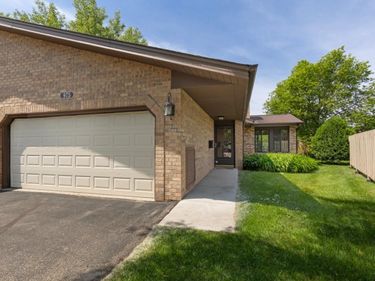 975 Yuma Lane N, Plymouth, MN 55447